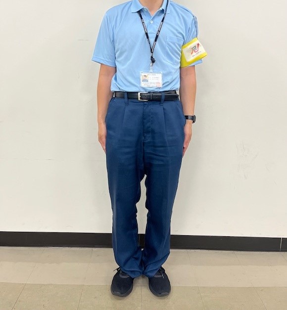 たばこ対策指導員の制服前面