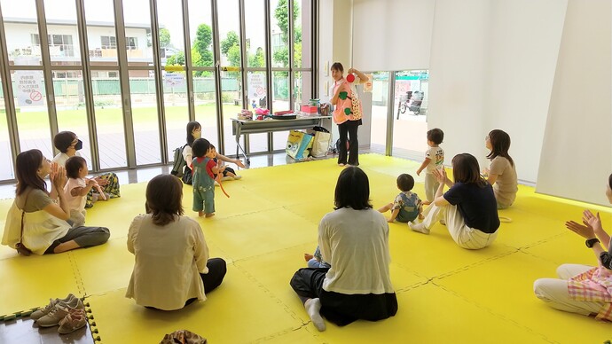 子育てカフェ　ハローたちばな　開催の様子
