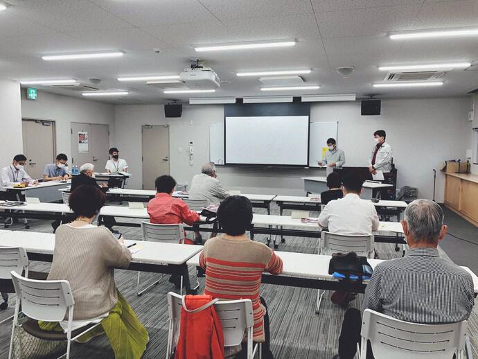 審査会の様子