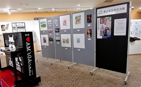 あまがさき観光案内所での展示風景