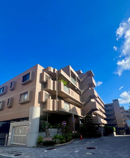 マンションの外観写真