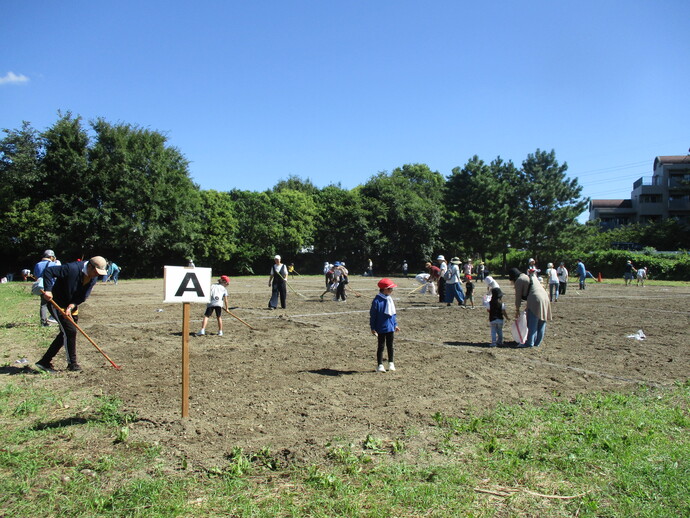 種まき　武庫北小学校